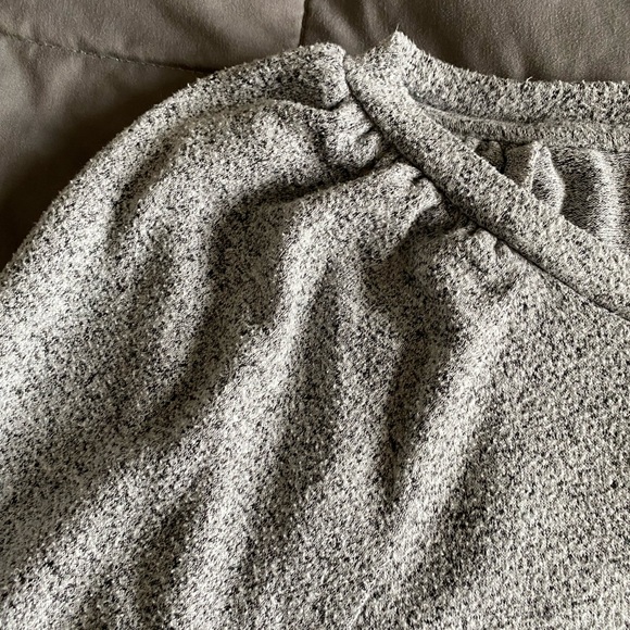 Loft Size Large Heather Gray Long Puff Sleeve Sweater; Soft; Ribbed Cuffs - Picture 5 of 7